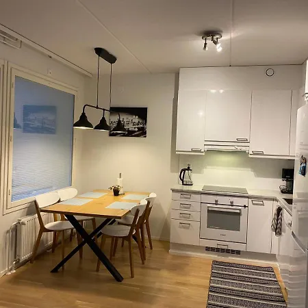 Διαμέρισμα Entire Flat Downtown With Sauna & Garage Space