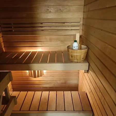 Διαμέρισμα Entire Flat Downtown With Sauna & Garage Space Βάασα